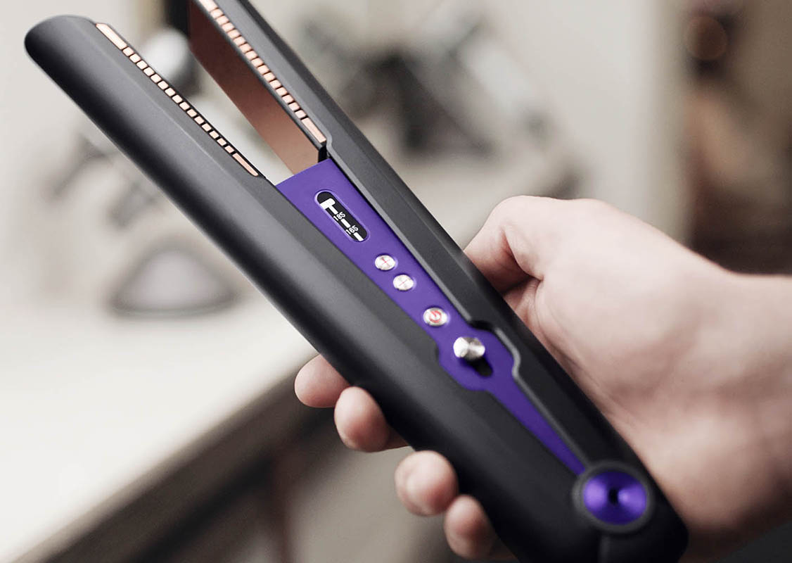 Welcome the Dyson Corrale™ straightener